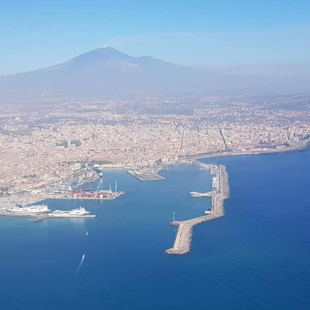 Appartamento I Puritani On The Beach Giardini Naxos Exterior photo